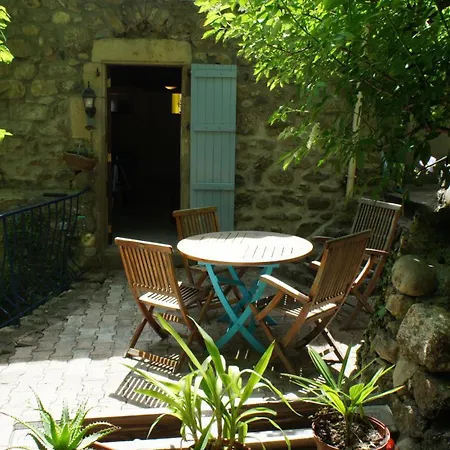 Le Petit De L'entrela